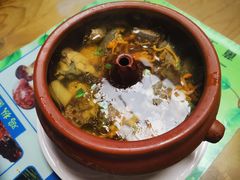 汽锅鸡-88号小吃店·经典云南菜·地道纳西美食