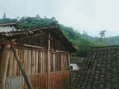 -苗人谷