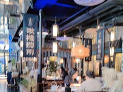 -鱼小妖·大武汉民间特色菜(江宸天街店)