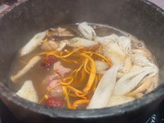 -芸山季·云南山珍菌火锅(人民广场来福士店)