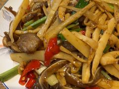 -牛八宝桂林米粉(八里庄店)