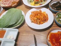 -明洞阿姨·韩式酱蟹烤肉·创意料理(三元桥店)