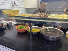 -覃肥叔桂林米粉(粮道街店)