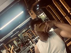-可逸运动24小时健身