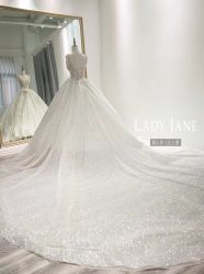 -Lady  Jane高端婚纱礼服馆
