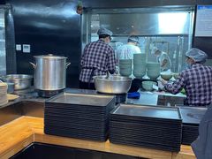 -亮亮面馆(经六路店)