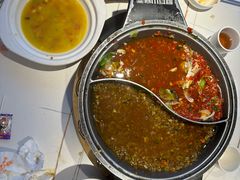 -阿瓦山寨·湘菜现炒·剁椒鱼头王(咸阳总店)