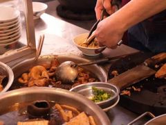 -松树干拌面店