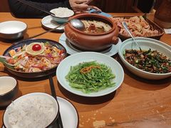 -老滇山寨•云南特色菜•地方菜•民族风情歌舞表演(金碧店)