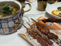 -沙枣树辣子鸡•新疆家常菜(喀什西路店)