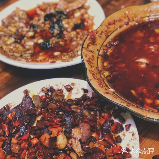 川味家菜馆(东风路店)