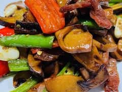 -魏铭鱼头捞饭(晋阳路店)