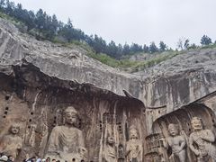 -龙门石窟