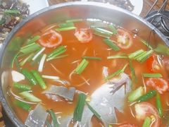 -亮欢寨酸汤鱼(沙冲路店)