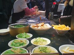 -八一路好吃街(雨田商务大厦店)