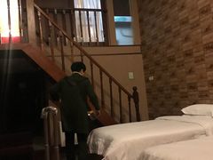 -湛江远扬YOUNG咖啡主题酒店(赤坎老街店)