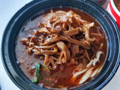 -霸蛮湖南菜·牛肉粉(荣京西街店)