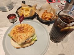 -必胜客(观海路店)