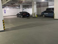 场地-上海市浦东新区人民医院-立体停车场