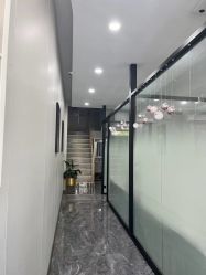 -苗方清颜专业祛痘·皮肤管理