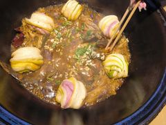 -万里闯关东铁锅炖菜馆(高新旗舰店)