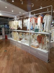 -孩子王(建邺金鹰世界店)