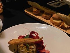 鹅肝配饼干焦糖及苹果布丁-C&R西班牙餐厅