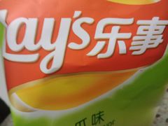 -全家便利店(江湾镇站店)