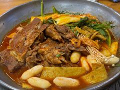 -喇喇排骨火锅·传统韩式脊骨汤(望京西园总店)