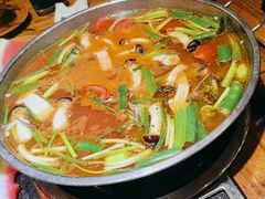 -亮欢寨酸汤鱼(沙冲路店)