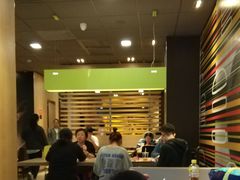 -麦当劳(杭州西湖银泰百货店)