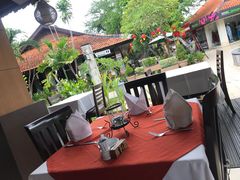 -Mai Mai Restaurant