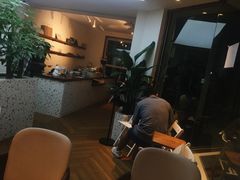 -Line 咖啡(石厦花园店)