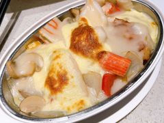 白汁焗海鲜粉-香港新发烧腊茶餐厅(书城店)