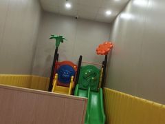 -德克士(安新百隆购物店)