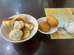 玉兰饼和生煎馒头-毛华美食(清扬路店)