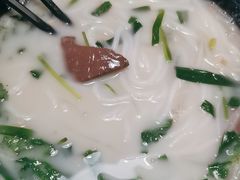 -肥汁米蘭香港米线(定西路店)