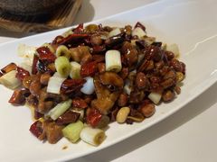 宫保鸡丁-夫妻肺片·中华老字号·正宗川菜(春熙路店)