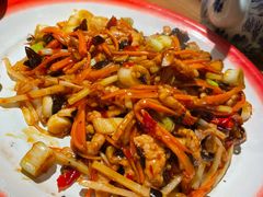 鱼香肉丝-泥糊破店小酒馆·团建聚餐(南京西路店)