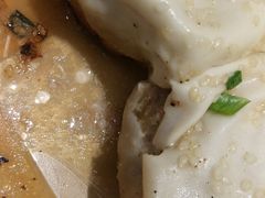 -小杨生煎(金山百联购物中心3楼店)