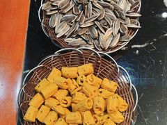 -袁小二大东北铁锅炖(吉祥村总部)