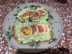无花果手撕鸡肉tapas-Toris(LuOne凯德晶萃广场店)