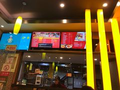 门面-尊宝比萨(科华店)