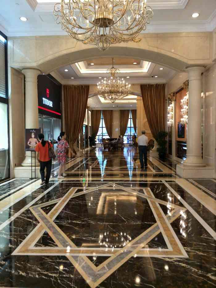 英皇宫殿-"在英皇娱乐酒店的1楼-5楼 参观过新葡京."-大众点评移动版