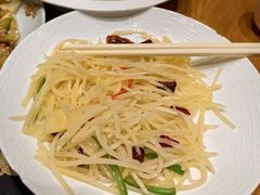 -娜仁图雅蒙古美食村(33小镇店)