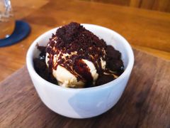 -ROAST coffee & eatery