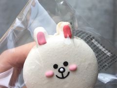 -LINE FRIENDS Garosu-gil Flagship Store