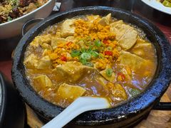 石锅海胆豆腐-日月昇渔家菜·海肠捞饭·大连海鲜(星海公园店)