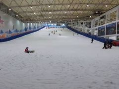 -乔波室内滑雪场