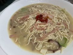 -桂满陇·蟹黄小笼汤包(中山公园店)